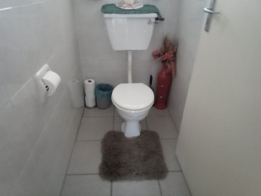 2 Bedroom Property for Sale in College Hill Eastern Cape
